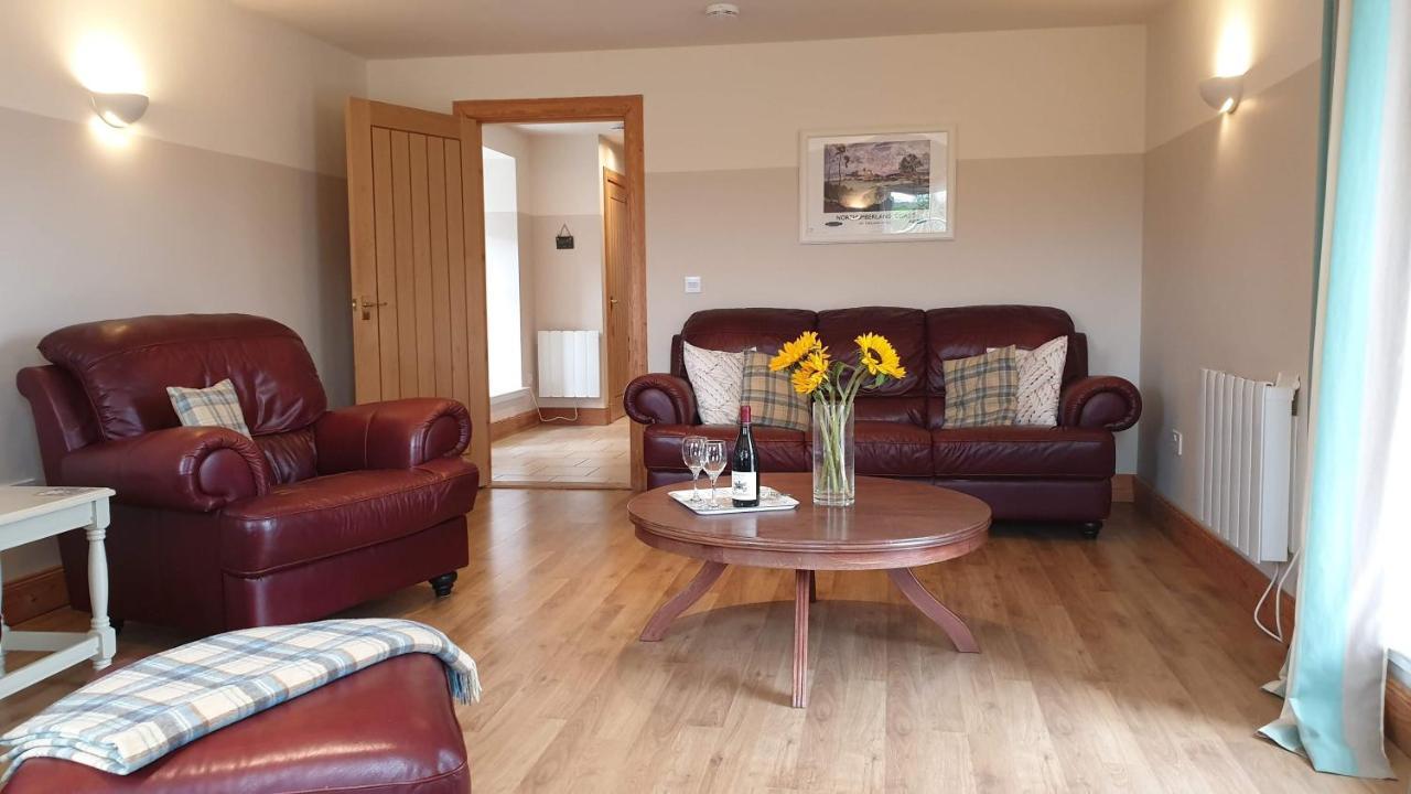 Old Farm Holiday Cottages - Scottish Borders Chirnside Exterior foto